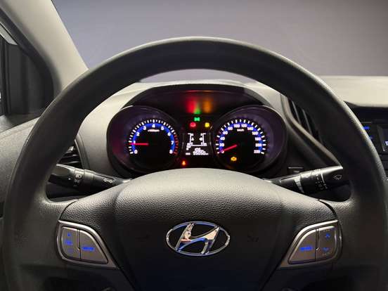 HYUNDAI-HB20S-1.6 COMFORT PLUS 16V FLEX 4P MANUAL HYUNDAI-HB20S-2015