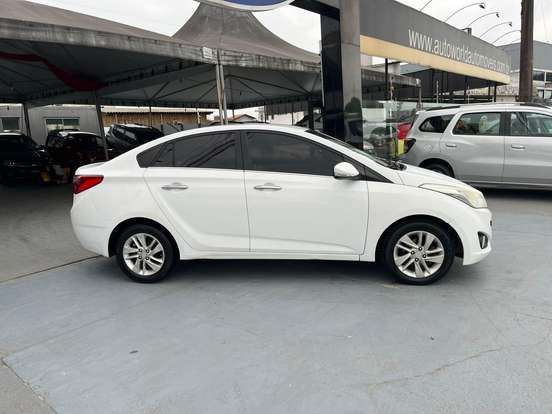HYUNDAI-HB20S-2014