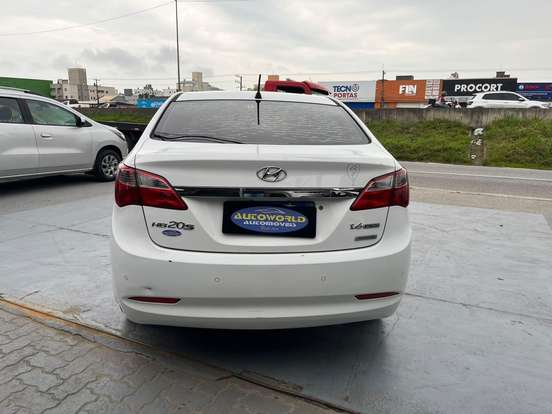 HYUNDAI-HB20S-2014