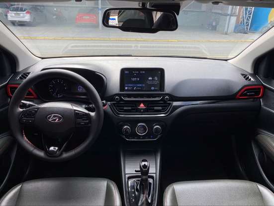 HYUNDAI-HB20X-2021