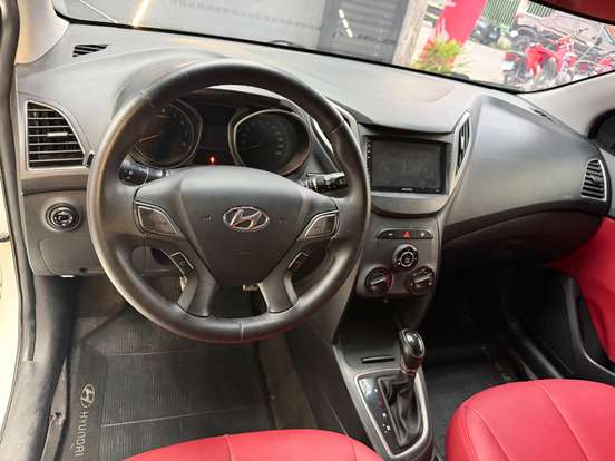 HYUNDAI-HB20X-2016