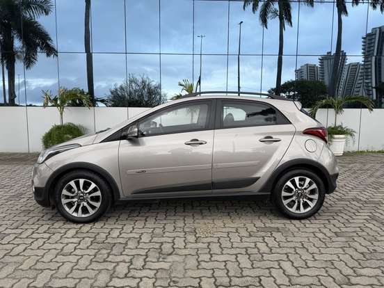 HYUNDAI-HB20X-1.6 16V STYLE FLEX 4P AUTOMÁTICO HYUNDAI-HB20X-2016