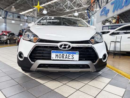HYUNDAI-HB20X-1.6 16V STYLE FLEX 4P MANUAL HYUNDAI-HB20X-2017