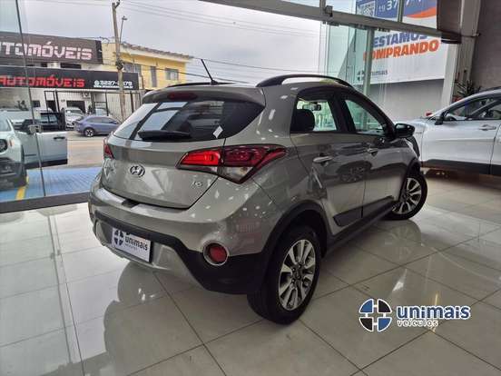 HYUNDAI-HB20X-2018