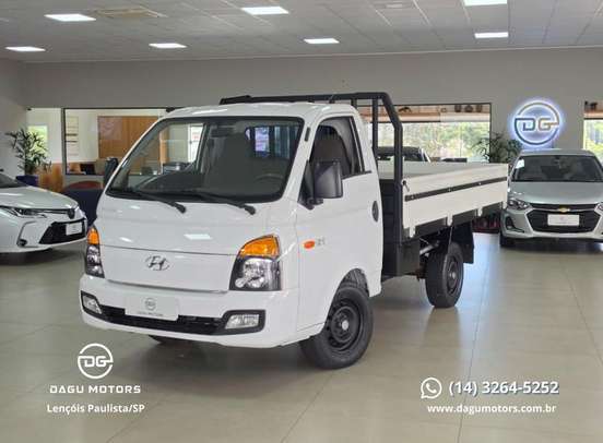 HYUNDAI-HR-2.5 LONGO SEM CAÇAMBA 4X2 16V 130CV TURBO INTERCOOLER DIESEL 2P MANUAL HYUNDAI-HR-2017