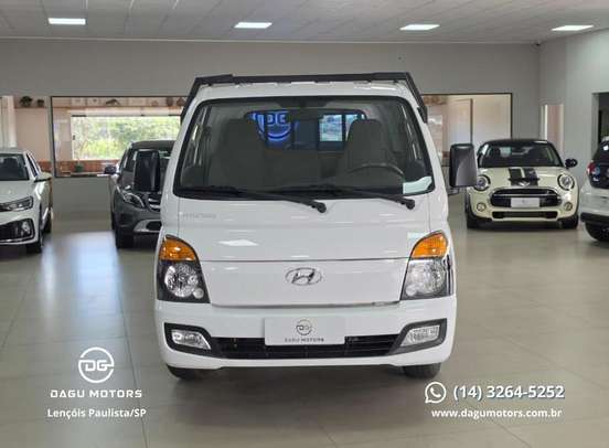 HYUNDAI-HR-2.5 LONGO SEM CAÇAMBA 4X2 16V 130CV TURBO INTERCOOLER DIESEL 2P MANUAL HYUNDAI-HR-2017