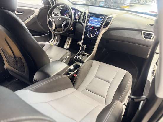HYUNDAI-I30-2013