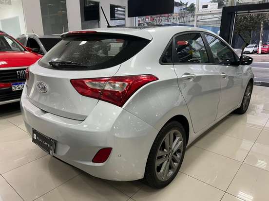 HYUNDAI-I30-2015