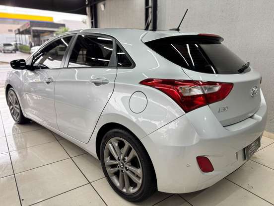 HYUNDAI-I30-2015