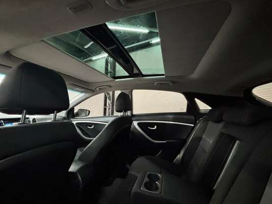 HYUNDAI-I30-1.8 MPI 16V GASOLINA 4P AUTOMATICO HYUNDAI-I30-2015