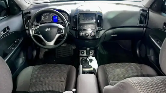 HYUNDAI-I30-2010
