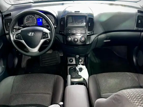 HYUNDAI-I30-2.0 MPI 16V GASOLINA 4P AUTOMÁTICO HYUNDAI-I30-2010