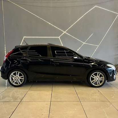 HYUNDAI-I30-2010