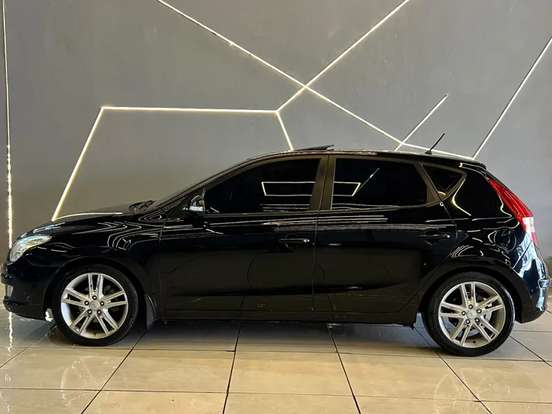 HYUNDAI-I30-2.0 MPFI GLS 16V GASOLINA 4P AUTOMÁTICO HYUNDAI-I30-2010