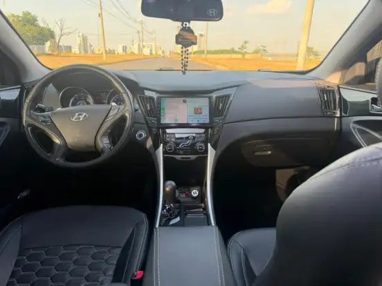 HYUNDAI-SONATA-2010