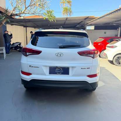 HYUNDAI-TUCSON-2019