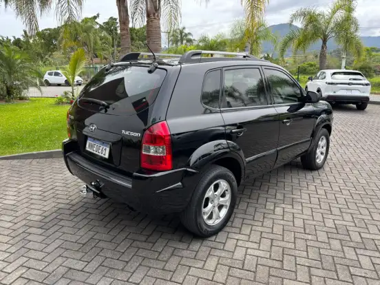 HYUNDAI-TUCSON-2.0 MPFI GL 16V 142CV 2WD GASOLINA 4P MANUAL HYUNDAI-TUCSON-2010