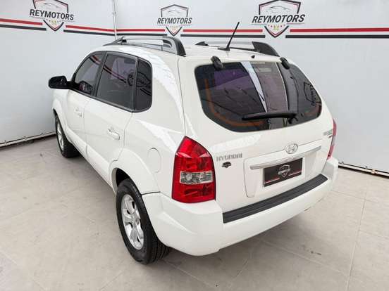 HYUNDAI-TUCSON-2.0 MPFI GLS 16V 143CV 2WD FLEX 4P AUTOMÁTICO HYUNDAI-TUCSON-2015