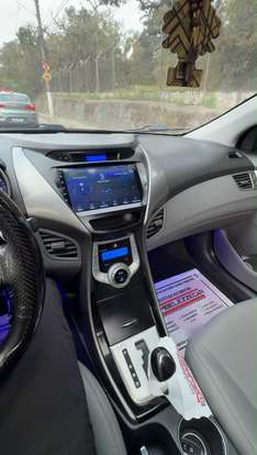 HYUNDAI-ELANTRA-2011