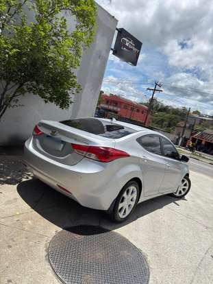 HYUNDAI-ELANTRA-2011