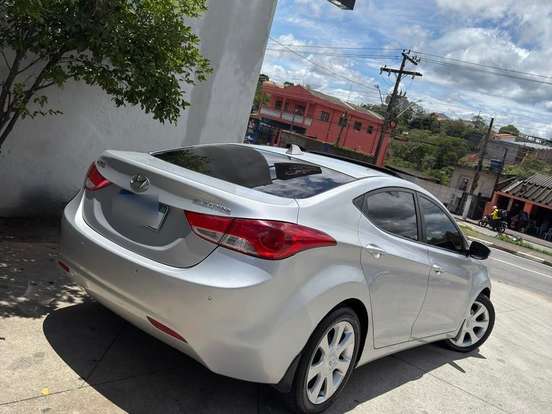 HYUNDAI-ELANTRA-1.8 GLS 16V GASOLINA 4P AUTOMÁTICO HYUNDAI-ELANTRA-2011