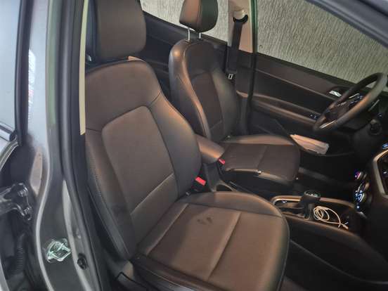 HYUNDAI-HB20-2024