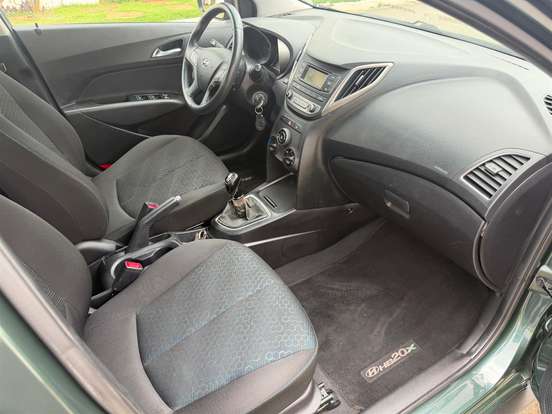 HYUNDAI-HB20-2016
