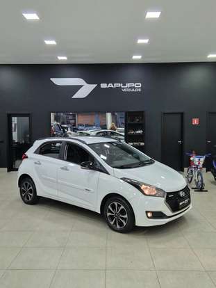 HYUNDAI-HB20-1.6 R SPEC 16V FLEX 4P MANUAL HYUNDAI-HB20-2017