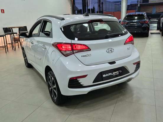 HYUNDAI-HB20-2017