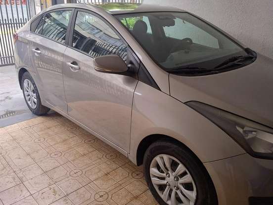 HYUNDAI-HB20S-1.6 COMFORT PLUS 16V FLEX 4P MANUAL HYUNDAI-HB20S-2017