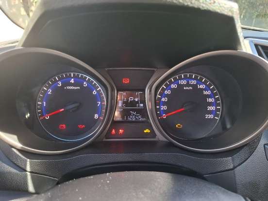 HYUNDAI-HB20S-2014