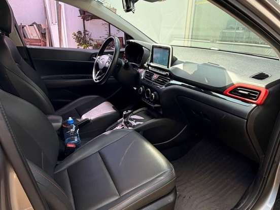 HYUNDAI-HB20X-1.6 16V FLEX DIAMOND AUTOMÁTICO HYUNDAI-HB20X-2021