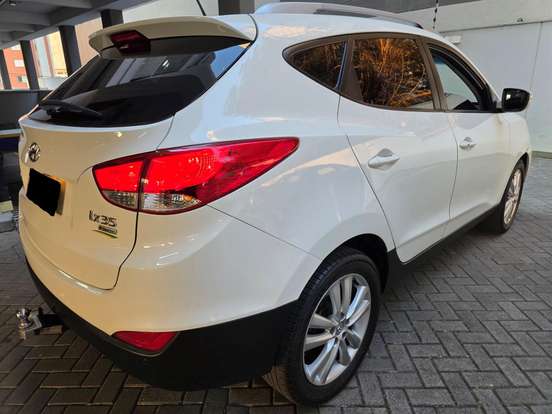 HYUNDAI-IX35-2.0 MPFI GLS 4X2 16V GASOLINA 4P AUTOMÁTICO HYUNDAI-IX35-2011