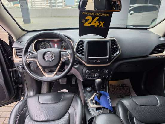 JEEP-CHEROKEE-2015