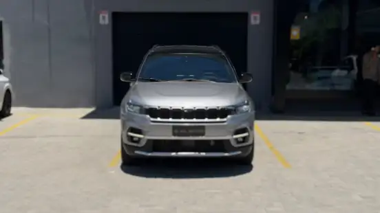 JEEP-COMMANDER-2024