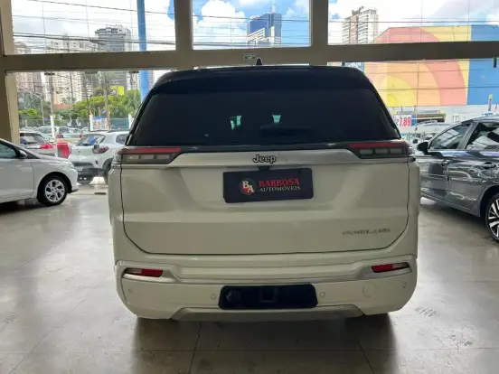 JEEP-COMMANDER-2022