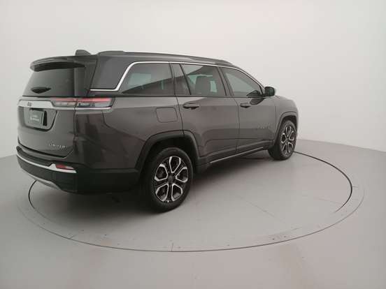 JEEP-COMMANDER-2024