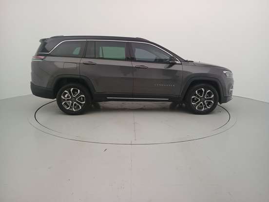 JEEP-COMMANDER-2023