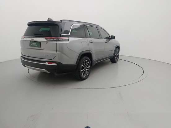 JEEP-COMMANDER-2023