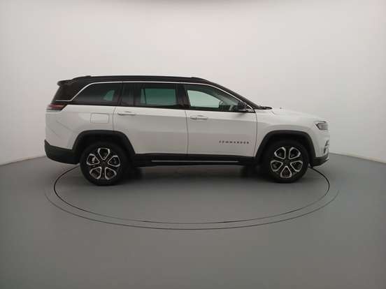 JEEP-COMMANDER-2024