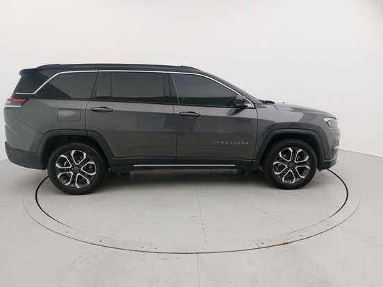 JEEP-COMMANDER-2024