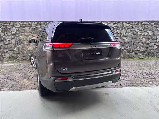 JEEP-COMMANDER-2023