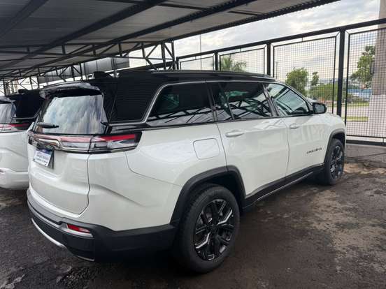JEEP-COMMANDER-2025