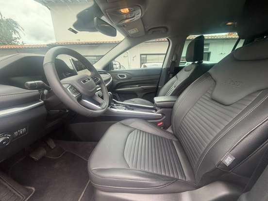 JEEP-COMMANDER-1.3 T270 TURBO FLEX LONGITUDE AT6 JEEP-COMMANDER-2025