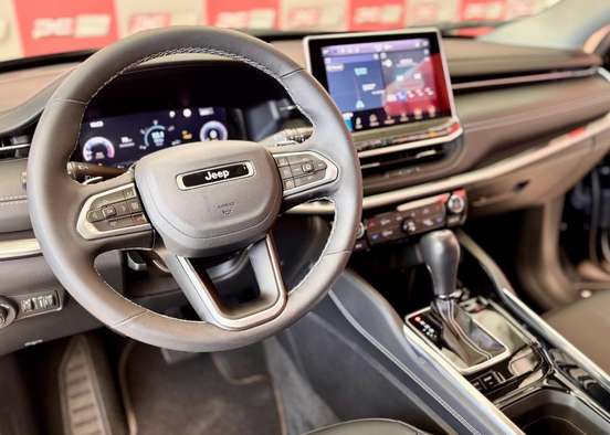 JEEP-COMMANDER-2024