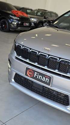 JEEP-COMMANDER-2022