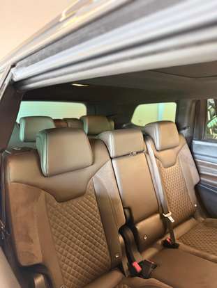 JEEP-COMMANDER-2023