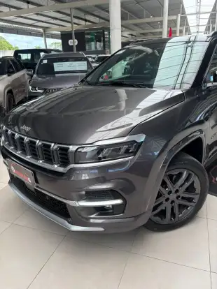 JEEP-COMMANDER-2024