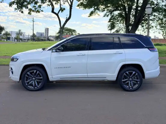 JEEP-COMMANDER-2.0 HURRICANE 4 TURBO GASOLINA OVERLAND AT9 JEEP-COMMANDER-2024