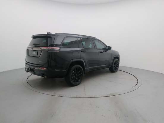 JEEP-COMMANDER-2024